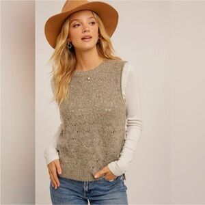 Hem & Thread Beige Knit Sleeveless Crewneck Sweater Vest